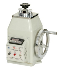 XQ-1�ͽ���ԇ���Ƕ�C(j��)